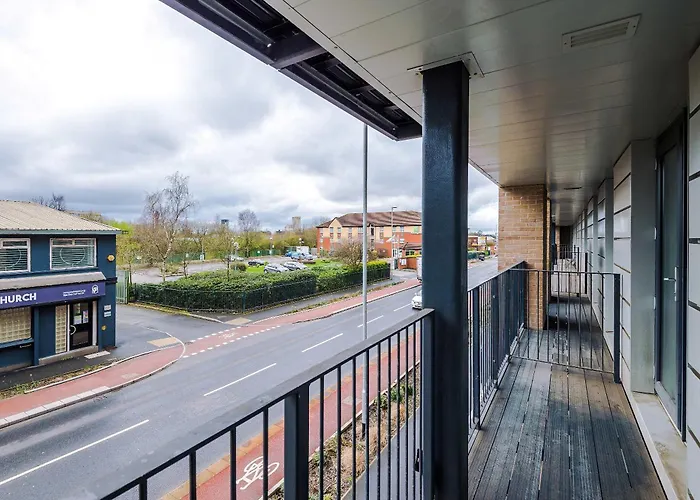 Apartmán Modern 2 Bed With Balcony By Host A *