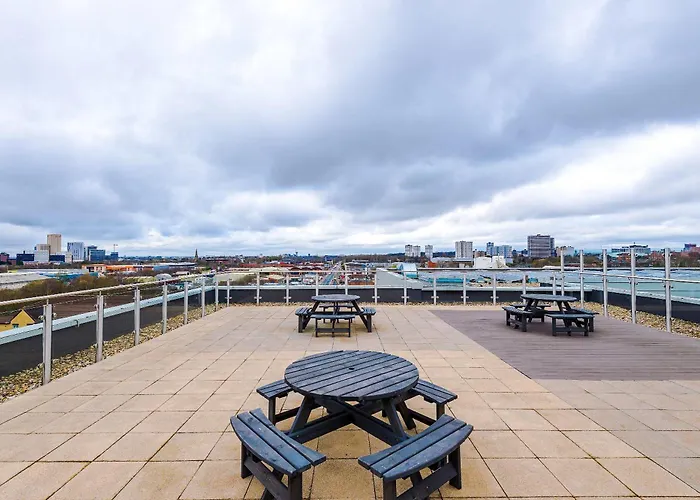 Modern 2 Bed With Balcony By Host A Apartmán Manchester
