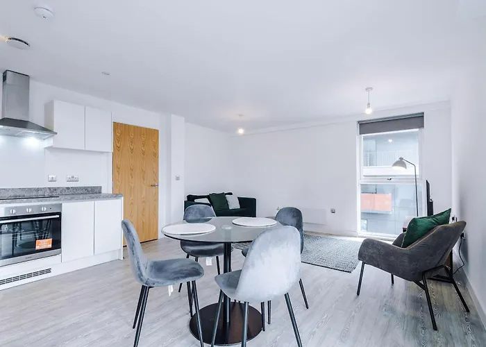 Apartmán Modern 2 Bed With Balcony By Host A *