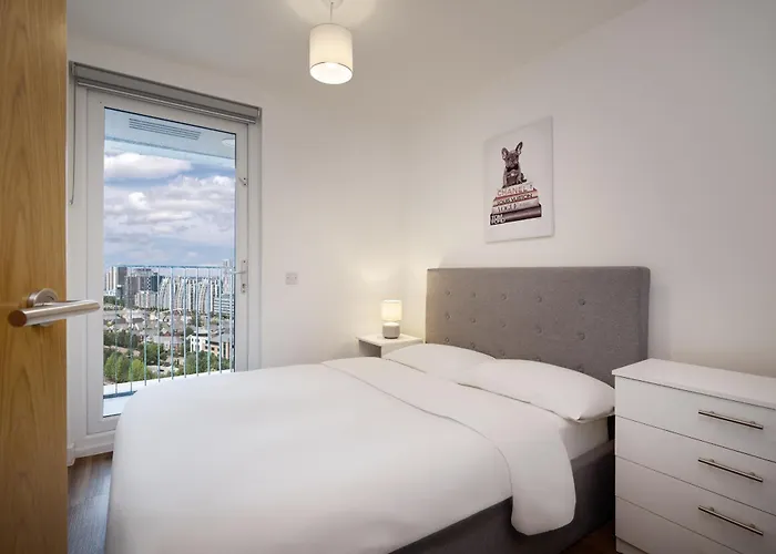 Апартаменты 2 Bed Ensuite With Fantastic Night View And Old Trafford Stadium Манчестер