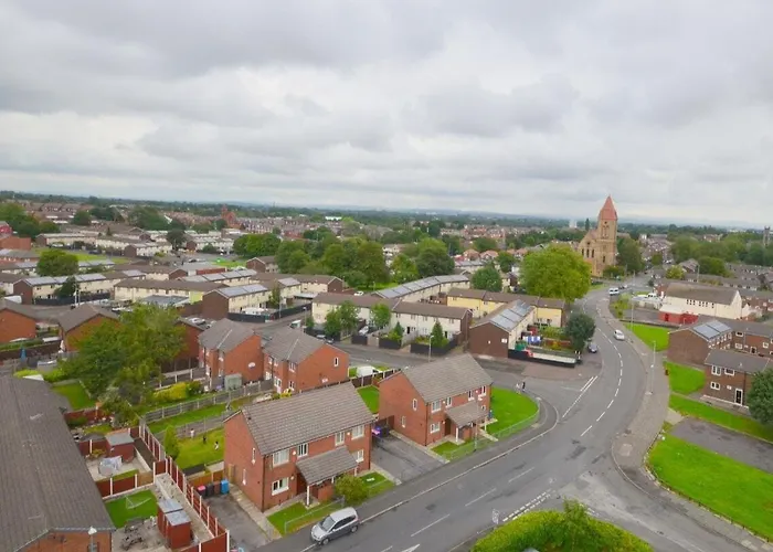 View - Free Parking - Sleeps 6 - Near Centre - By Nmb Apartmán *