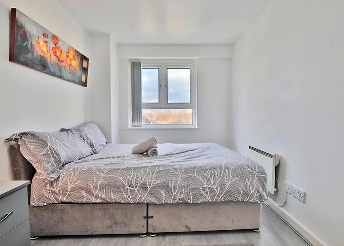 View - Free Parking - Sleeps 6 - Near Centre - By Nmb Manchester