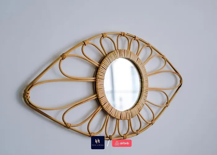 Large 2 Bedroom With Balcony By Host A Apartamento *