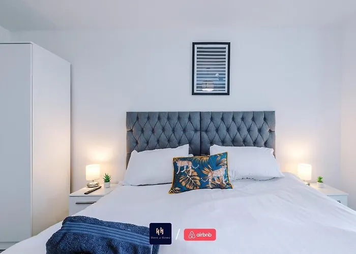 Apartamento Large 2 Bedroom With Balcony By Host A