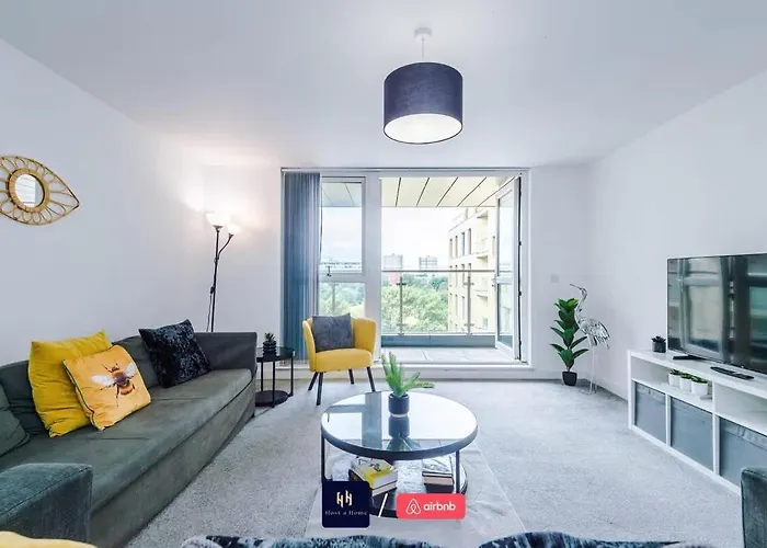 아파트 Large 2 Bedroom With Balcony By Host A