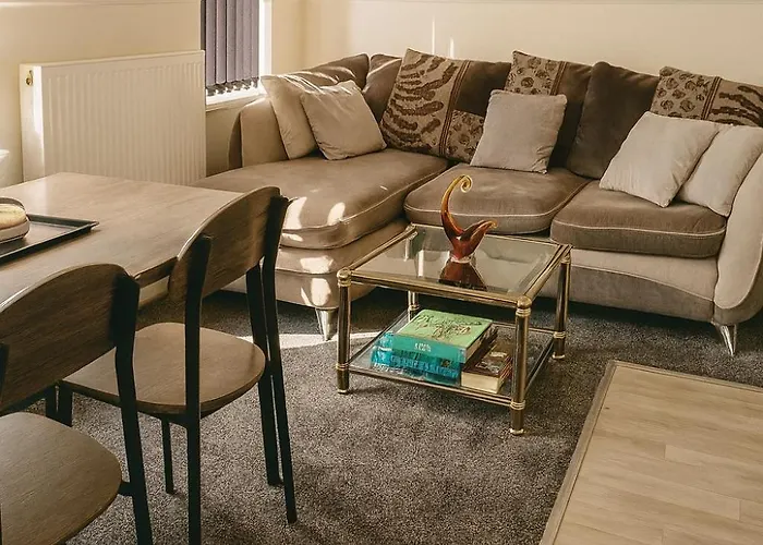 2 Beds Suburb Nestled Nook * Manchester