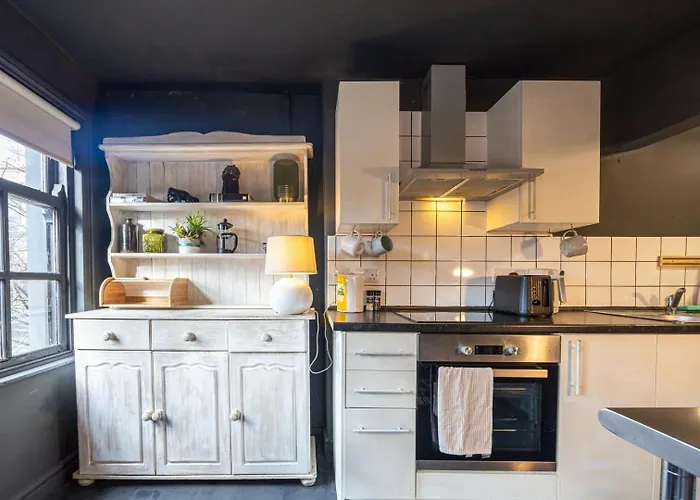 Guestready - Rose And Monkey Отель