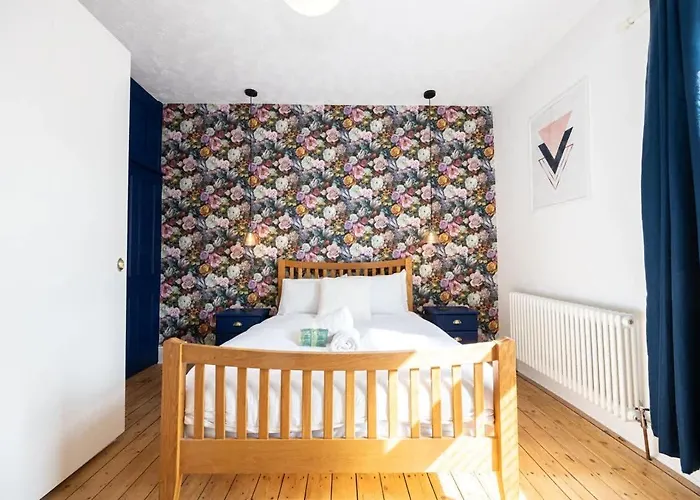 펜션 Winslow House- Close To Coop Etihad & Free Parking 맨체스터