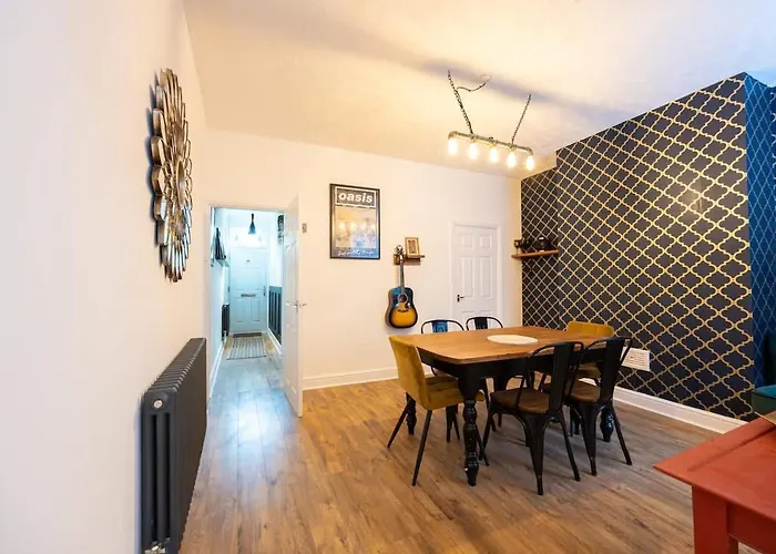 Winslow House- Close To Coop Etihad & Free Parking Ferienhaus Manchester