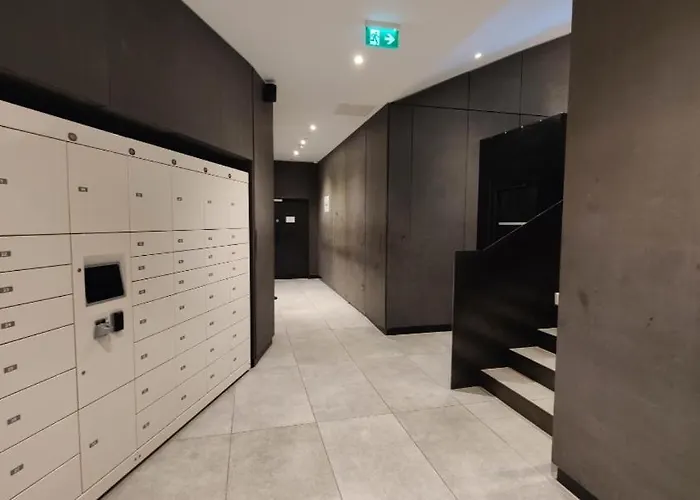 Penthouse-like With & Waterfront Views In Old Trafford With 500mbps Internet And Netflix דירה