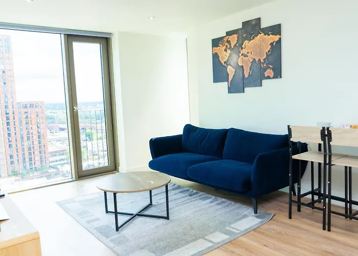 Luxe In M1 With Pool, Gym & * Manchester