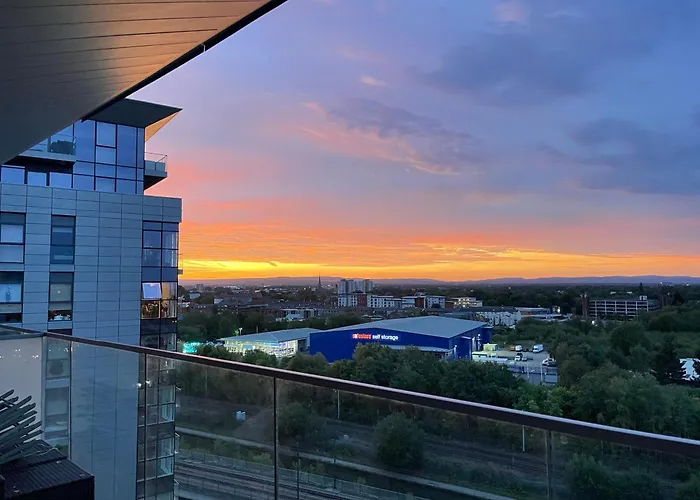 Old Trafford Stadium Spacious And 아파트 *