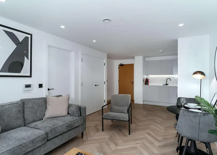 Fabulous 1bed Flat In W Balcony 아파트