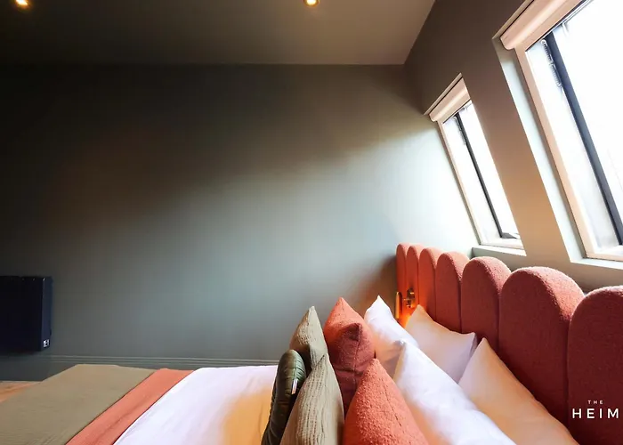 Gatsby At The Heim Apartman Manchester