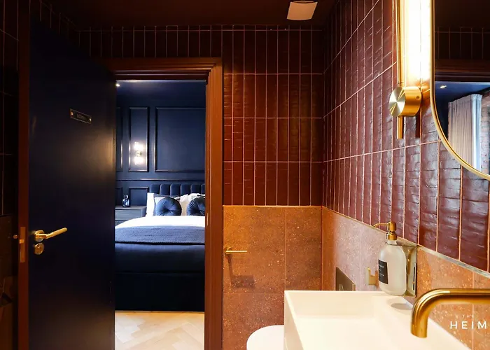 Gatsby At The Heim Apartman