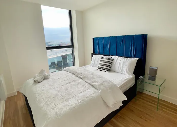 아파트 Old Trafford Stadium Spacious And