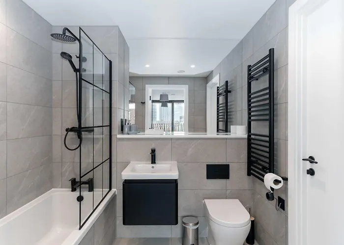 Fabulous 1bed Flat In W Balcony *