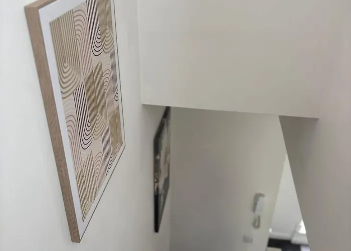 Charming 1br Garden Retreat Near Downtown * Manchester