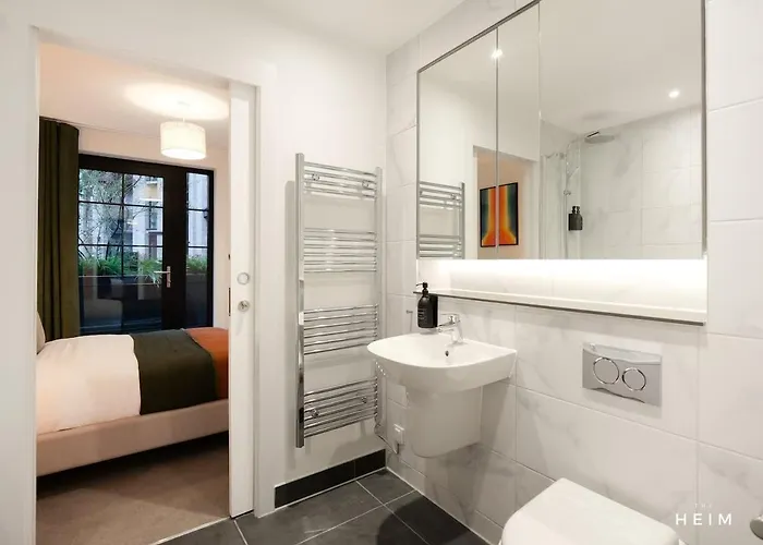 Shales At The Heim Tatil Evi Manchester