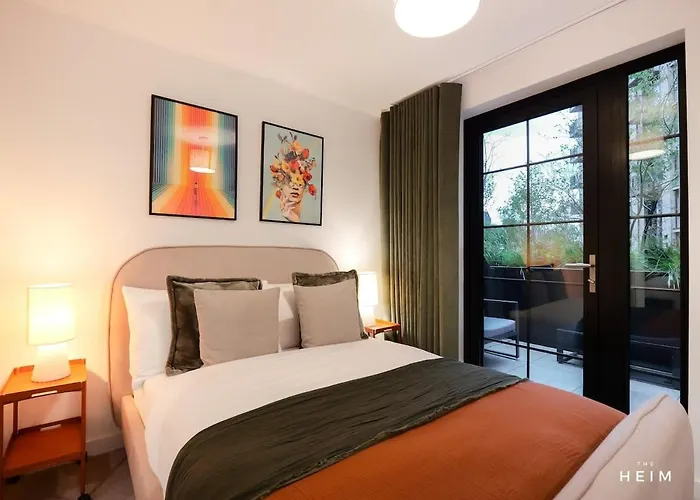 Shales At The Heim Manchester