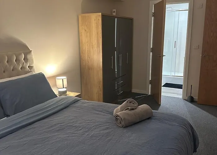 아파트 With Free Parking In Greater *