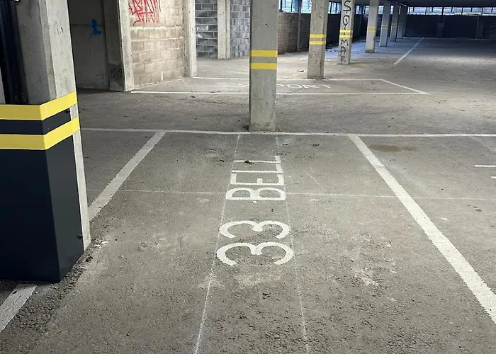 With Free Parking In Greater *