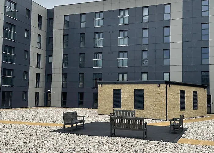 شقة With Free Parking In Greater *