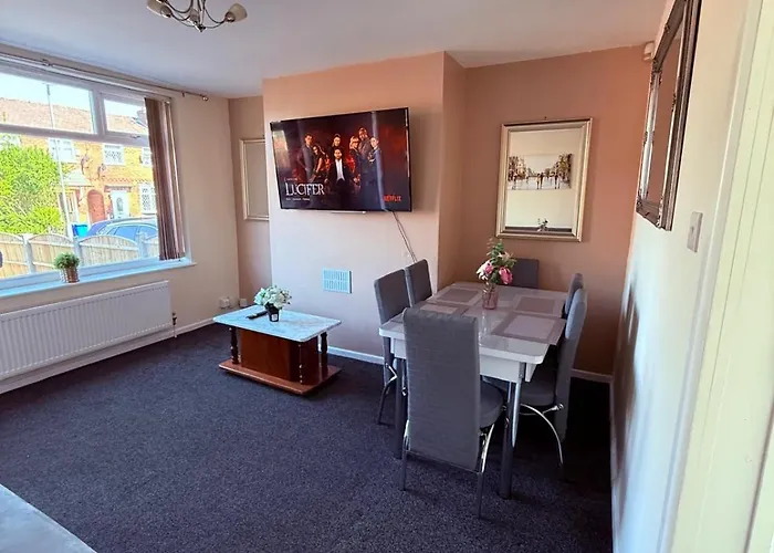 Tewkes House * Manchester