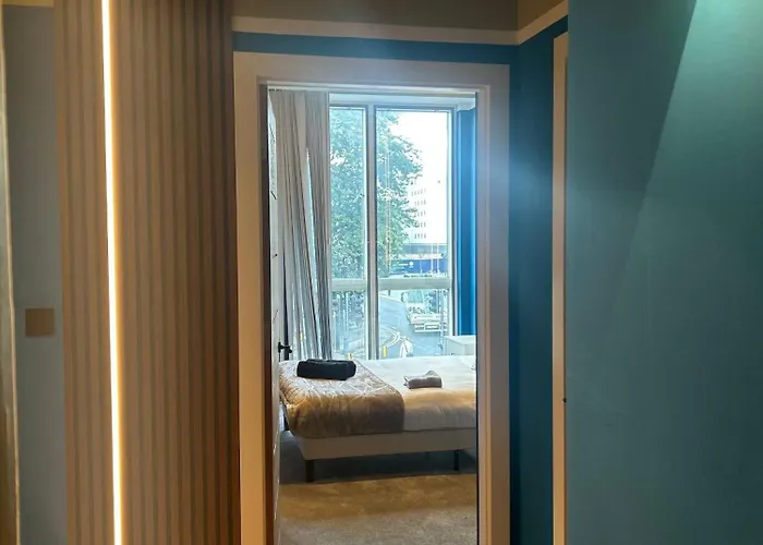 Modern Next To Ao Arena - Parking - Local Attractions Apartament *