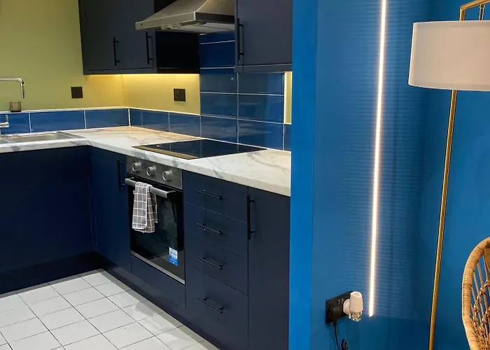 Modern Next To Ao Arena - Parking - Local Attractions Apartment *