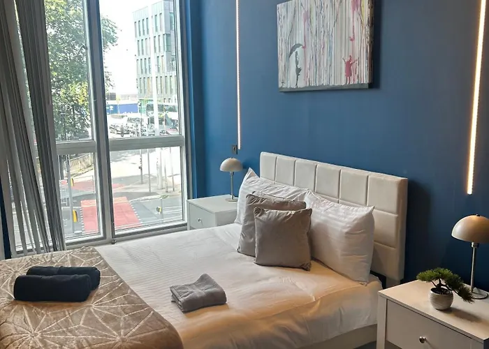 Apartmán Spacious - Parking - Next To Ao Arena - Local Attraction & Transport Links *