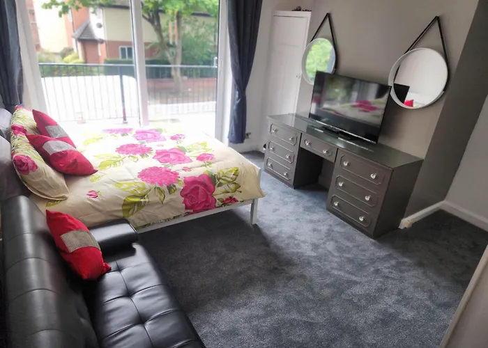 Charming Tudor White House Free Wifi Casa vacanze *