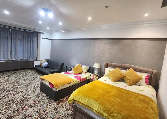 Charming Tudor White House Free Wifi Сasa de vacaciones *