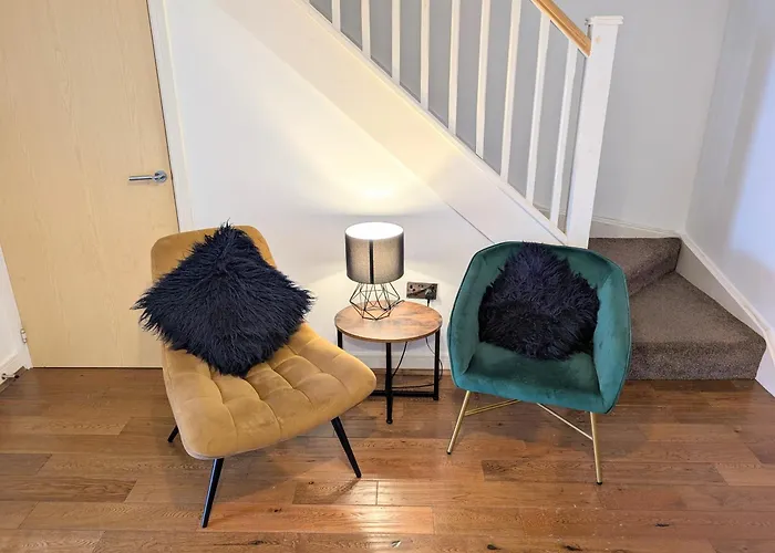 The Eastern Hive - King Bed, 3x Parking, Coop Live & Etihad * Manchester