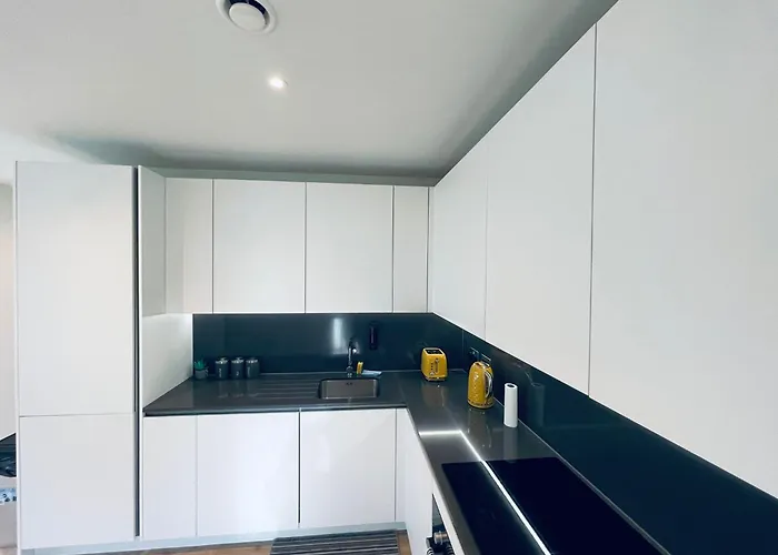 Sky View * Manchester