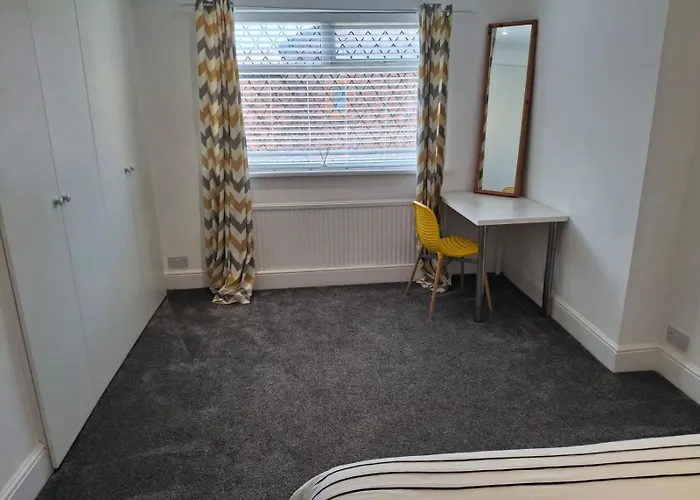 펜션 Cosy 2-bed House In *