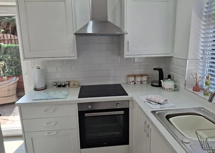 Casa vacanze Cosy 2-bed House In *