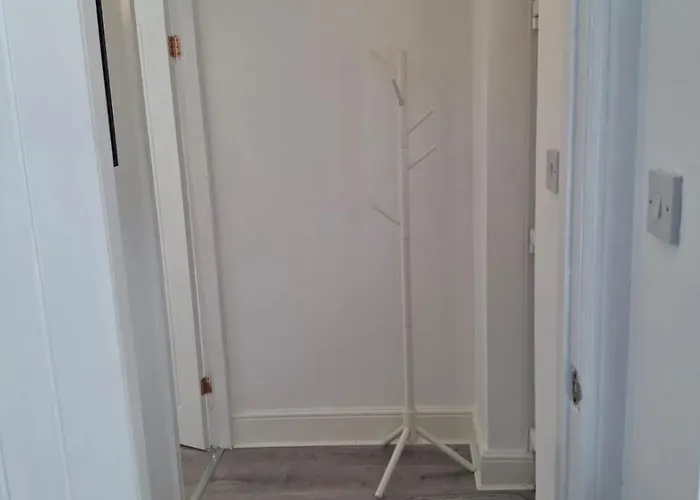 Cosy 2-bed House In Tatil Evi