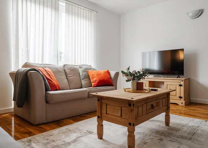 2 Bedroom Flat Near Old Trafford Apartament Manchester