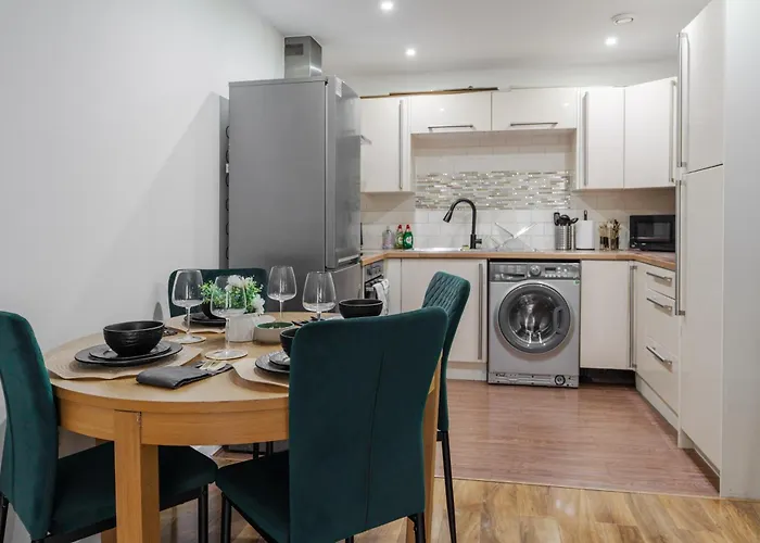 Apartamento Stylish 2Br Flat - Walk To Old Trafford - Free Parking *