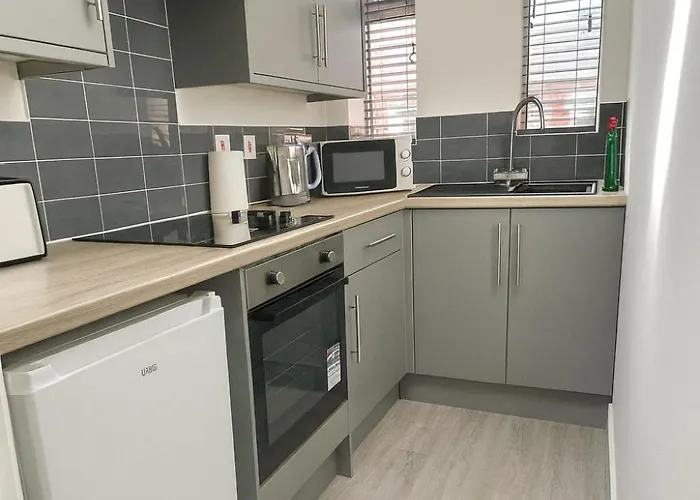 Kehoe's Pad Near Etihad Stadium & Coop Live Arena Sleeps 4 Apartament