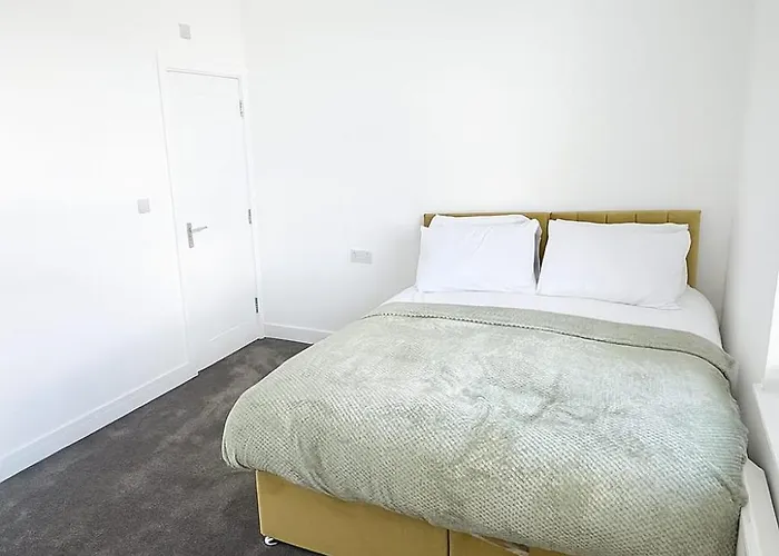 Kehoe's Near Etihad Stadium & Coop Live Arena Sleeps 4 Daire Manchester