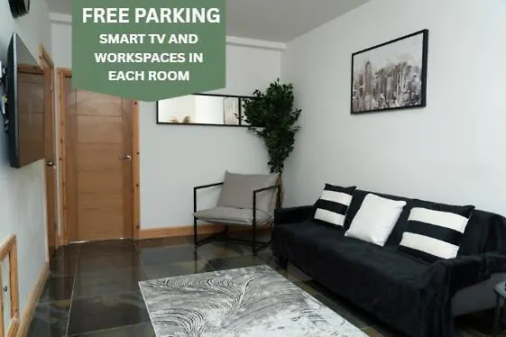 Vakantiehuis 4 Bed Failsworth - 3 Bathrooms - Free Parking - Ideal For Contractors & Families *