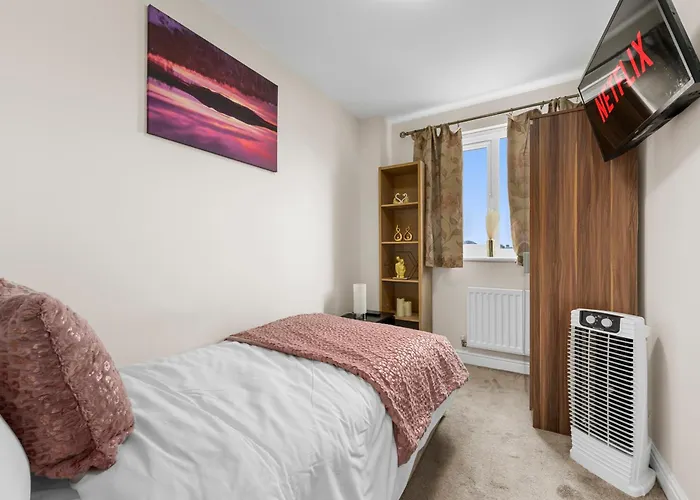 4 Bedroom House In Appartement *