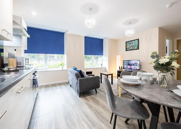 Salford - 1 Bed - Free Parking - Fast Wi Fi By Av Hughes * Manchester