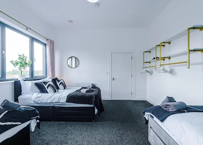 Daire Large Salford -free Parking *