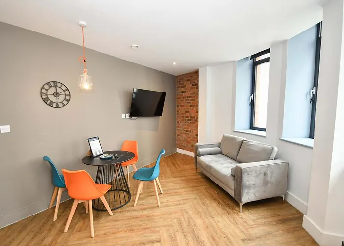 Apartment Spacious 2bed Flat W Security *