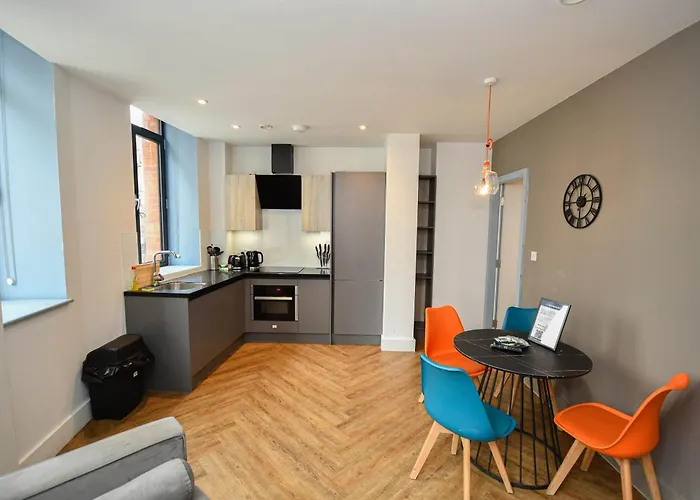 Spacious 2bed Flat W Security 아파트 맨체스터