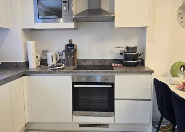 Mega3 Luxury 2-bedroom,2-baths With Free Car Park *