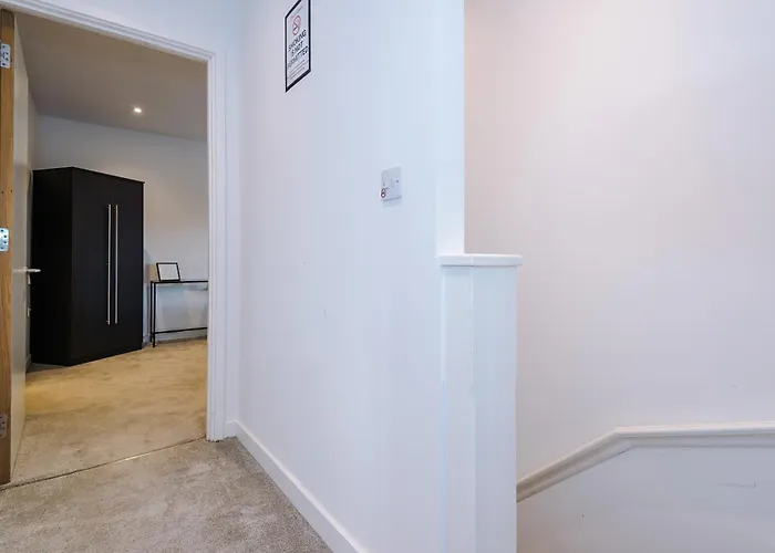Apartment Duplex In Salford, 2br&2ba, Full Kitchen Manchester